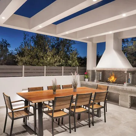 Christian Luxury Villa *