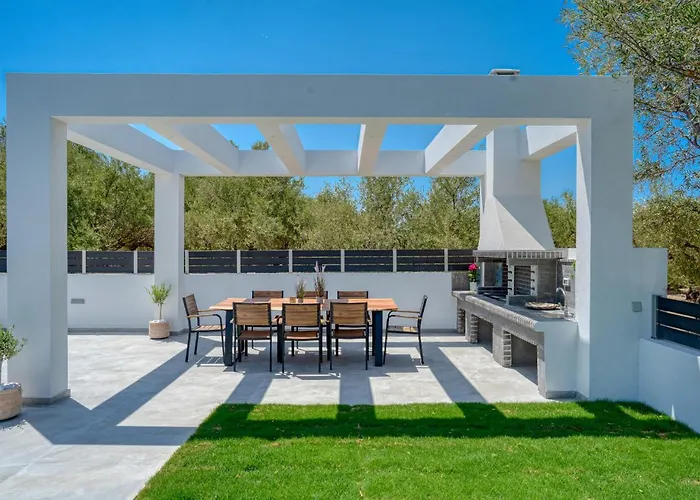 Christian Luxury Вилла Циливи