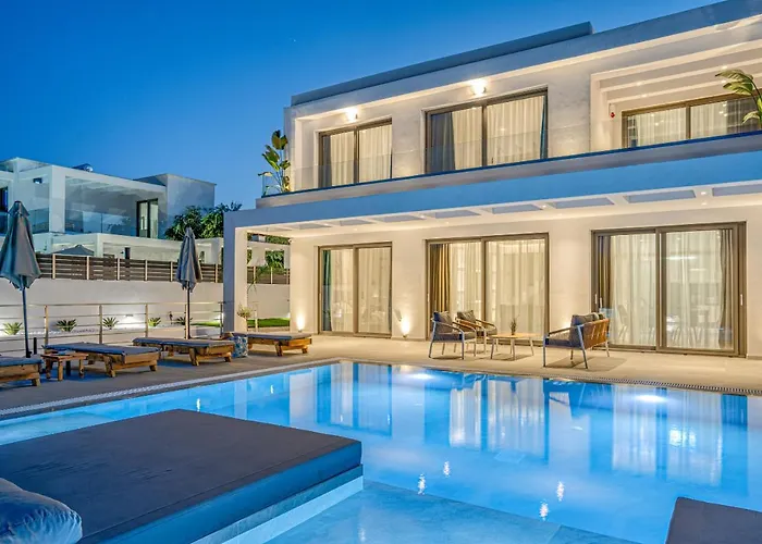 Вилла Christian Luxury Циливи