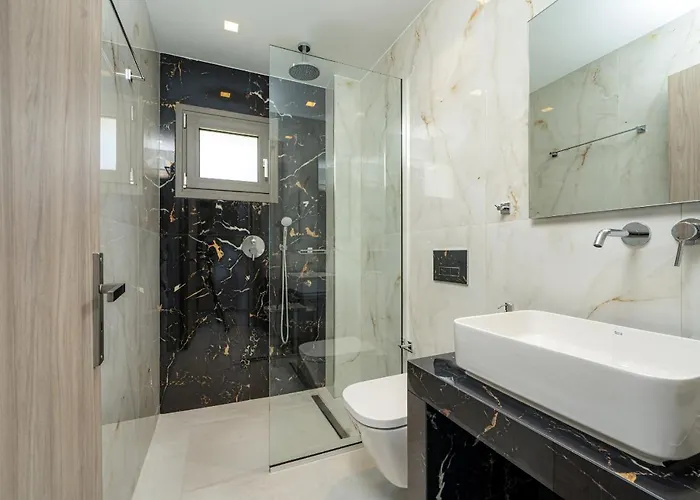 Вилла Christian Luxury Циливи