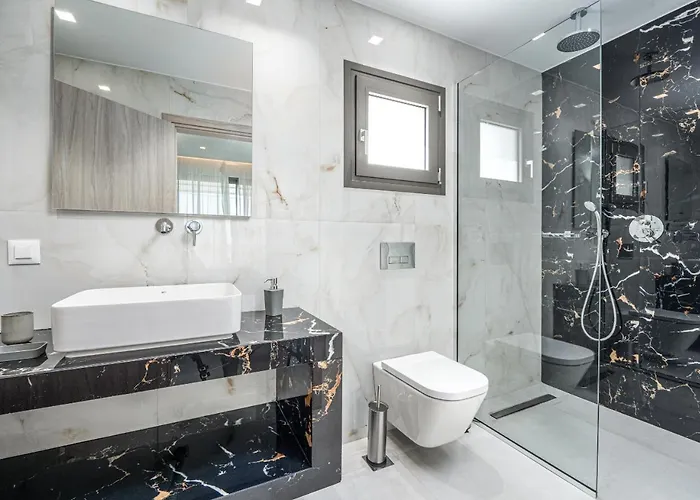 Christian Luxury Циливи