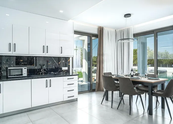 Christian Luxury Вилла *