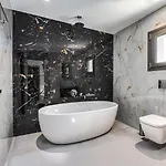 Christian Luxury Βίλα Τσιλιβί
