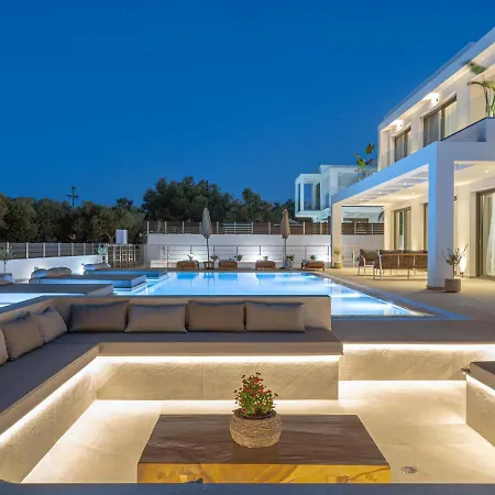Christian Luxury Βίλα