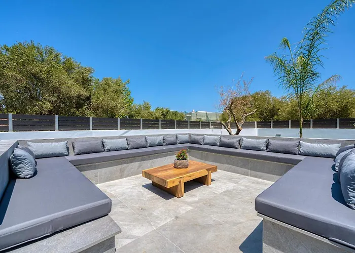 فيلة Christian Luxury تسيليفي