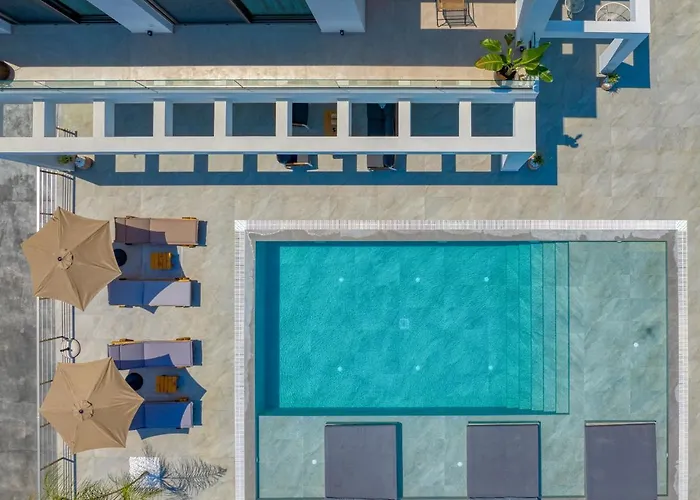 Christian Luxury * تسيليفي