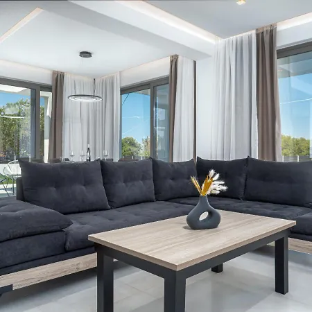 Christian Luxury Tsilivi (Zakynthos)